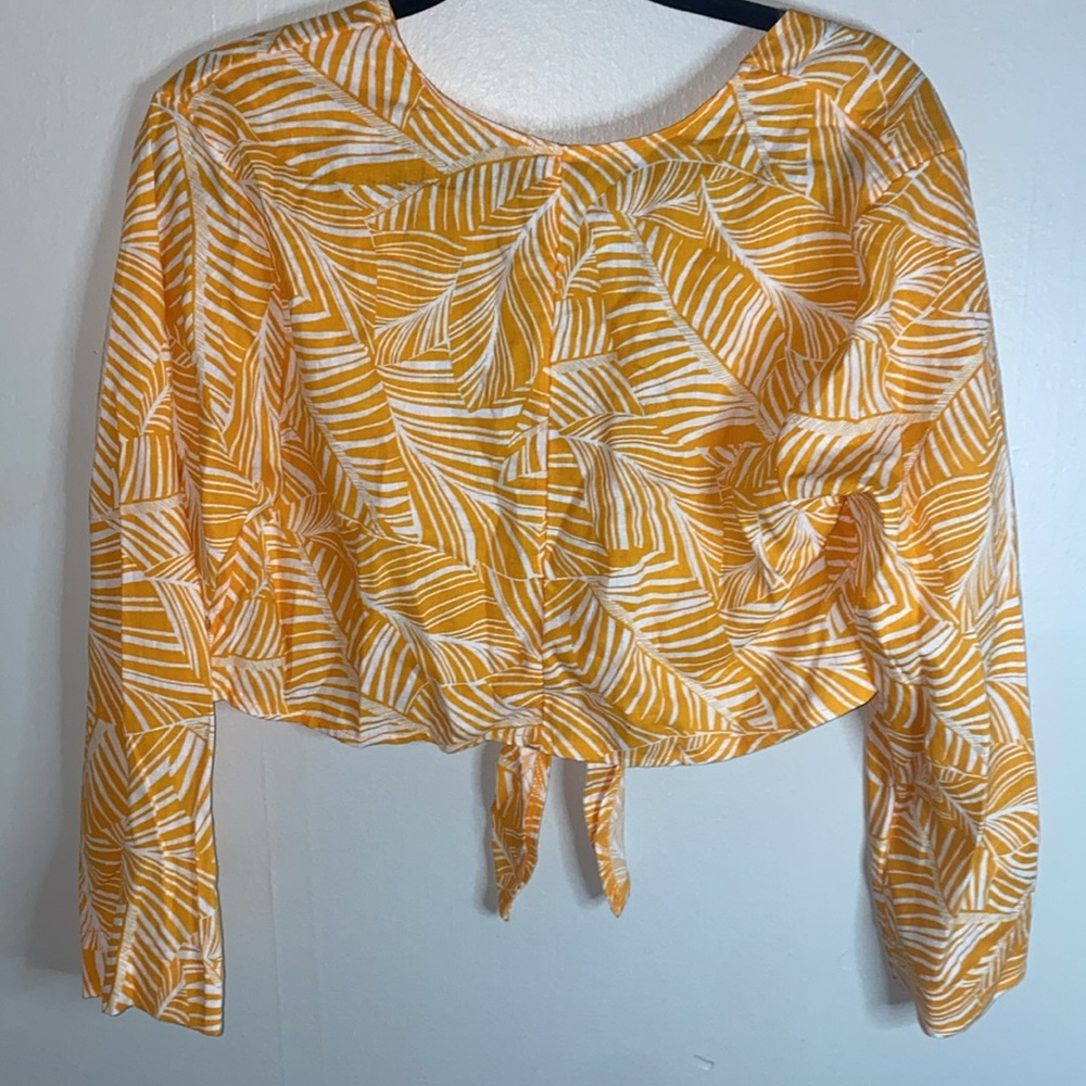 🦋NWT Women's Shade & Shore Tie-Front Long Sleeve Cover Up Top and Shorts! - Picture 8 of 15